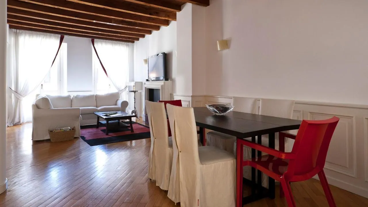 Italianway-Corso Garibaldi 55 Apartment Milan